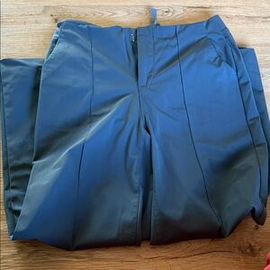 Vuori Women's Pantsuit in Navy Blue